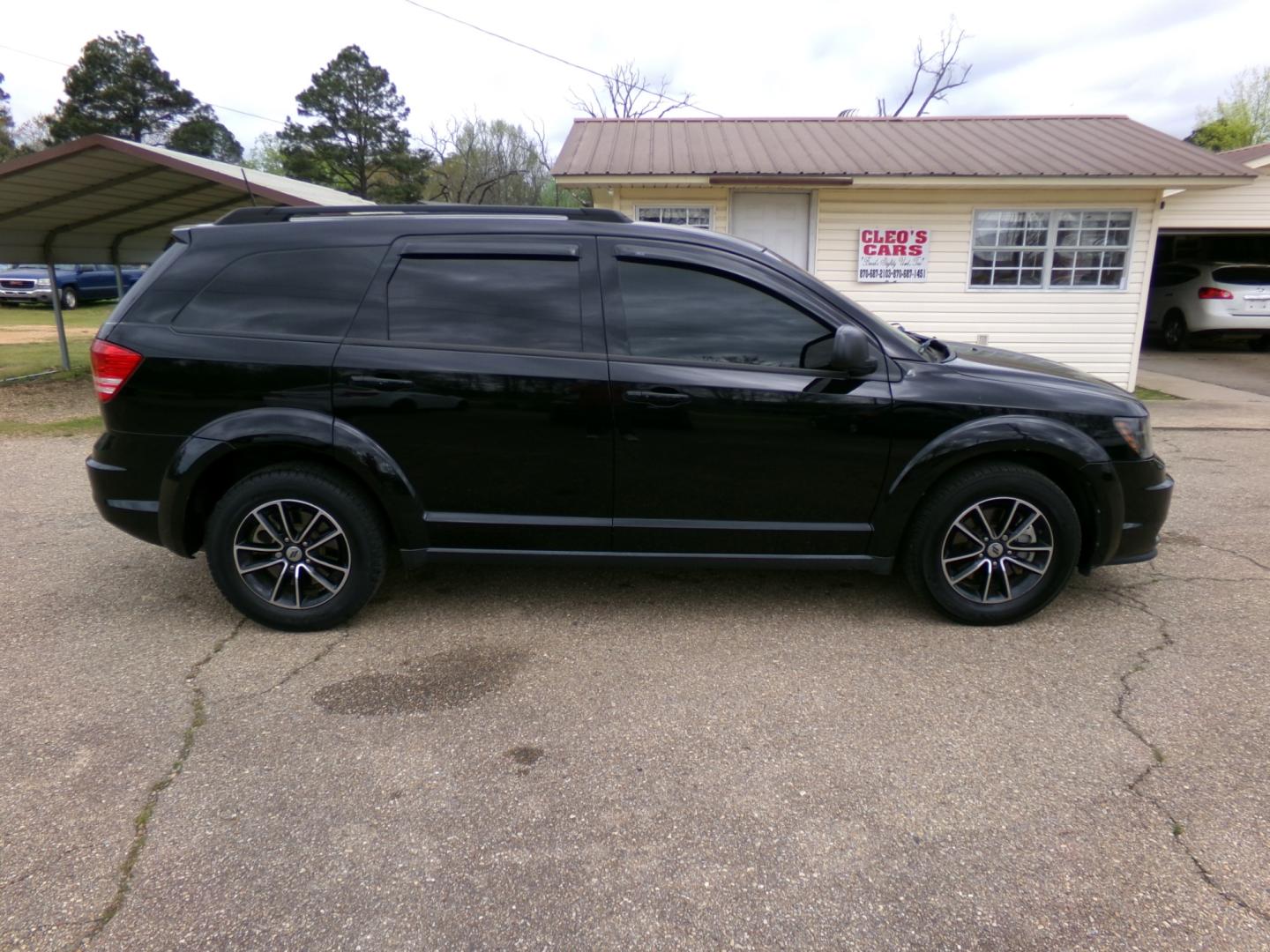 2018 Black /Black Dodge Journey SE (3C4PDCAB8JT) with an 2.4L engine, automatic transmission, located at 401 First NE, Bearden, AR, 71720, (870) 687-3414, 33.726528, -92.611519 - Photo#27